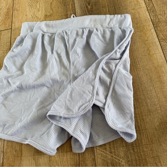 West Loop 2 piece short and shirt light blue set s/m - Picture 7 of 7